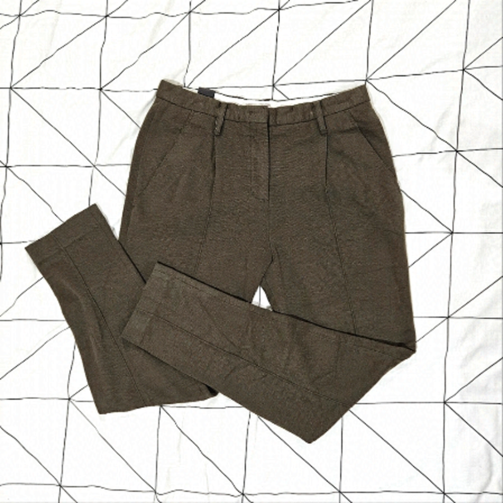Aritzia Babaton Benjamin Low Rise Relaxed Tapered Leg Pant Size 6
